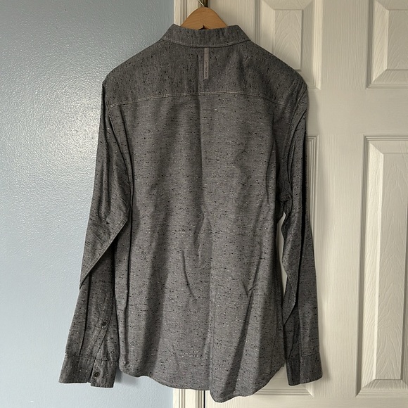 Calvin Klein Men’s Button Down - Picture 2 of 4